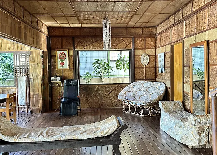 Bamboo House Beach Lodge & Restaurant